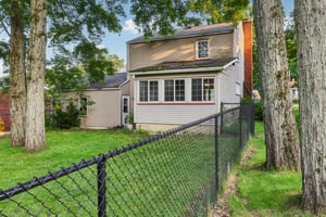 Eldora Dr-S0407-043.jpg