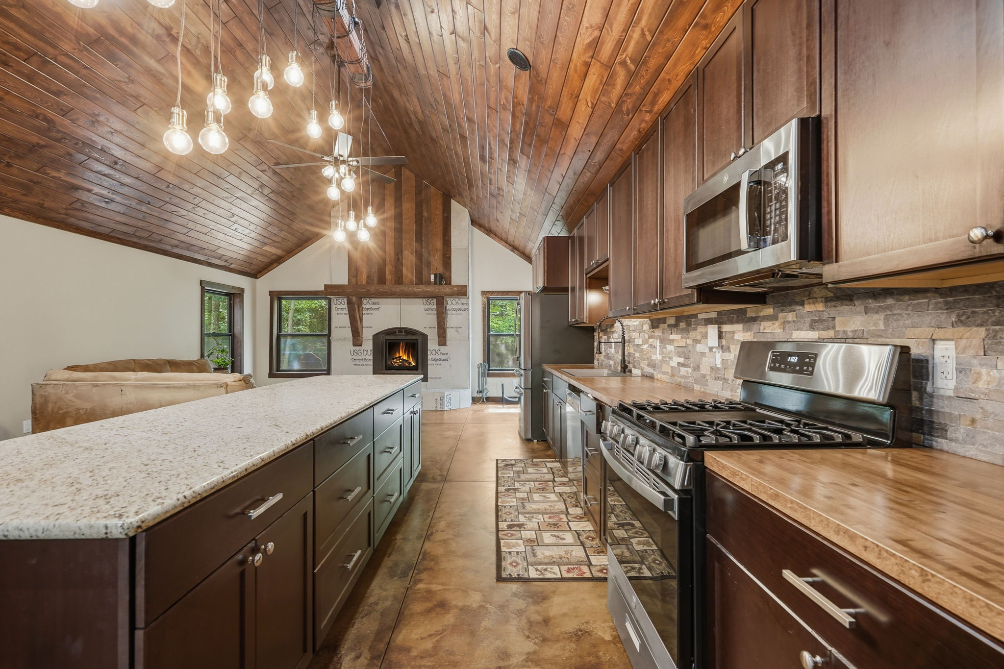  Photo 19