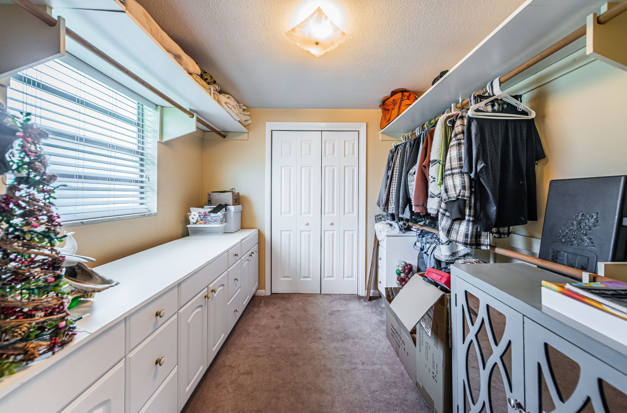 Bedroom 2 Walk-in Closet