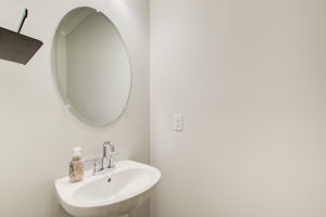 6 Powder Room