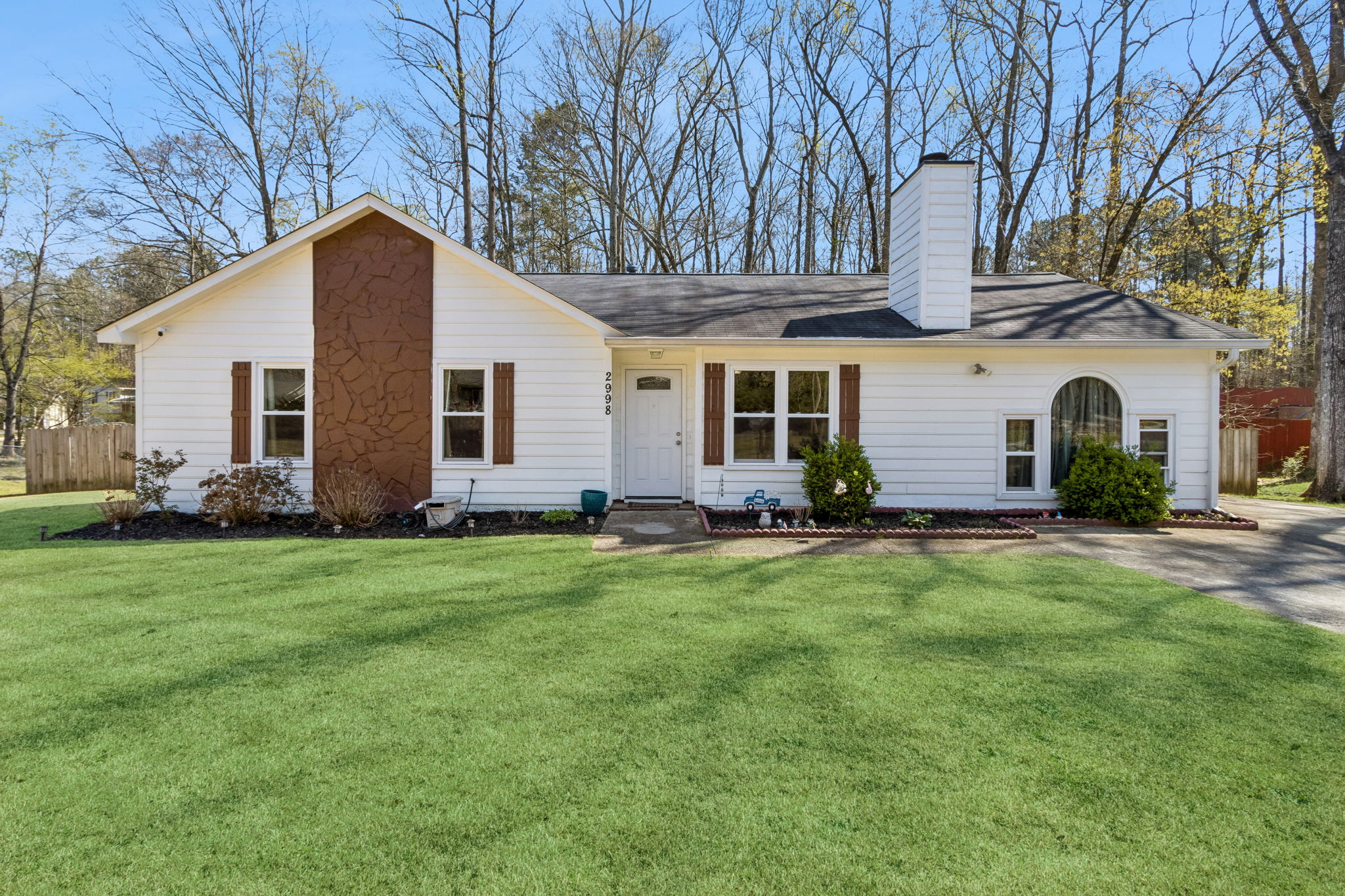 Welcome to 2998 Valley View Circle