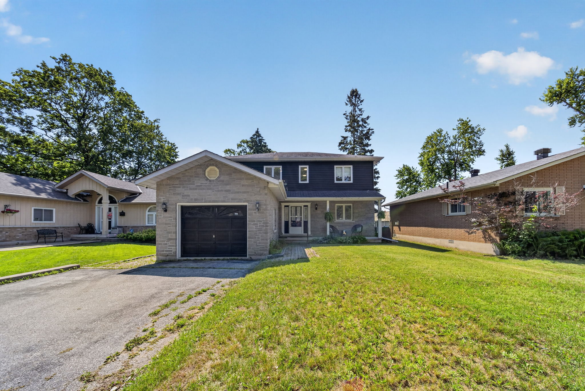 2999 Lakeside Dr Severn, ON L3V 0V9