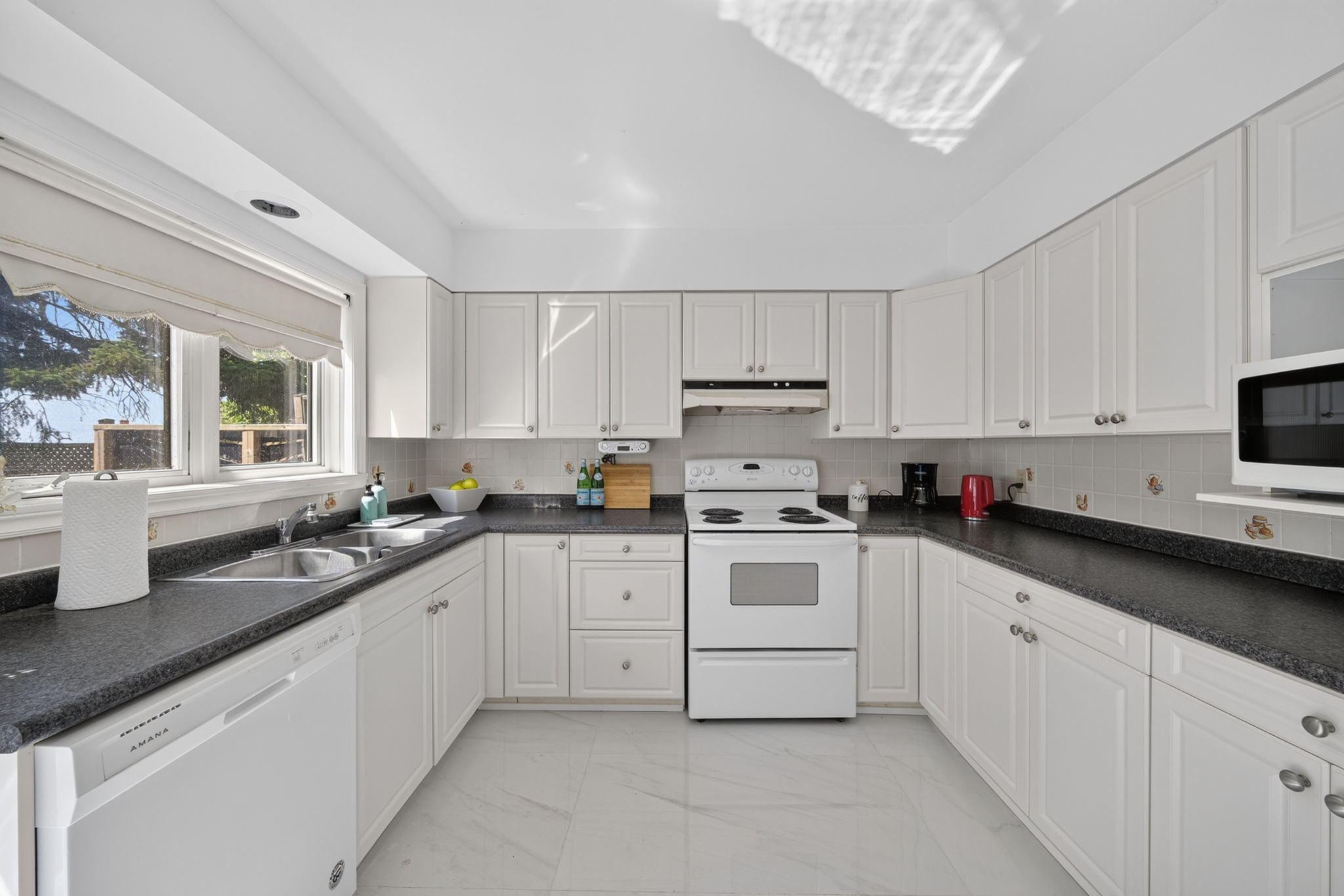 2999 Lakeside Dr Severn, ON L3V 0V9