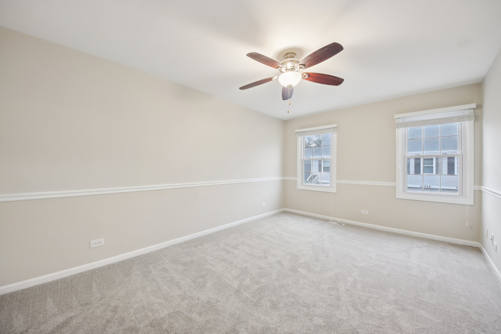 2S739 Grove Ln-S1203-028.jpg