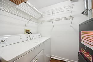 2S739 Grove Ln-S1203-020.jpg