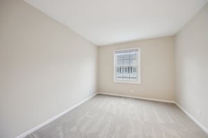 2S739 Grove Ln-S1203-023.jpg