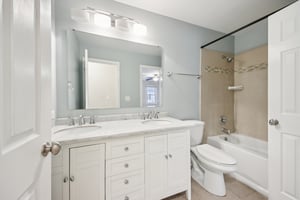 2S739 Grove Ln-S1203-030.jpg