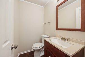 2S739 Grove Ln-S1203-032.jpg