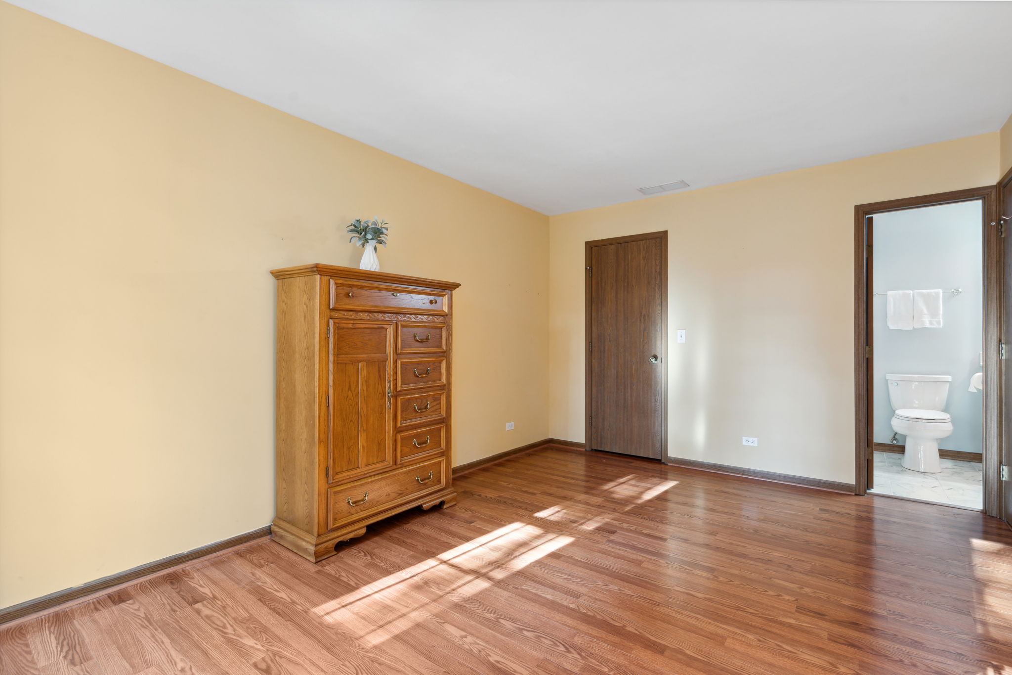 13_Interior