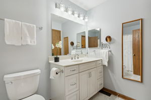 17_Interior