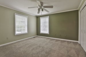  Photo 32