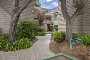  Photo 0