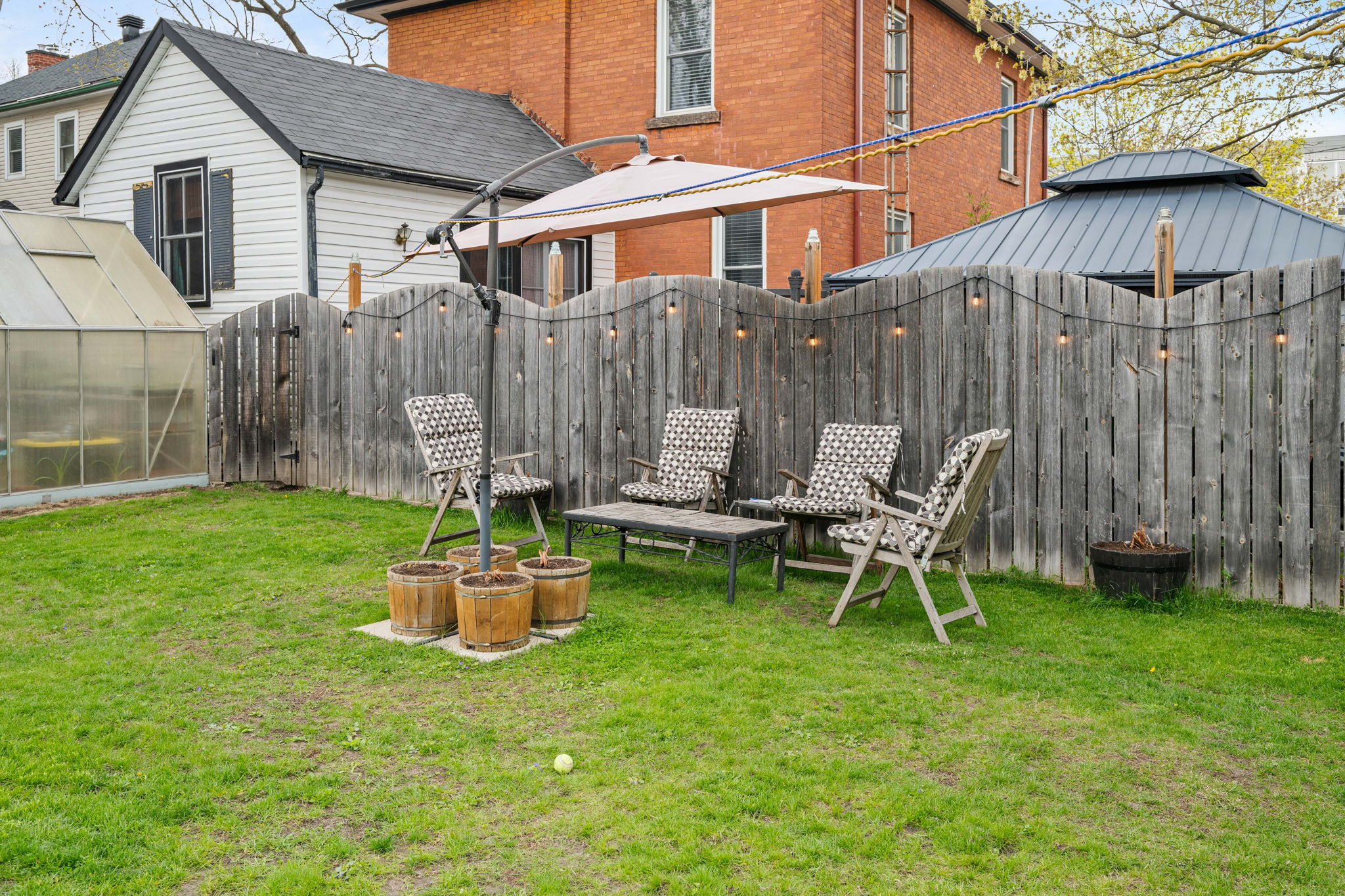 Photo 47