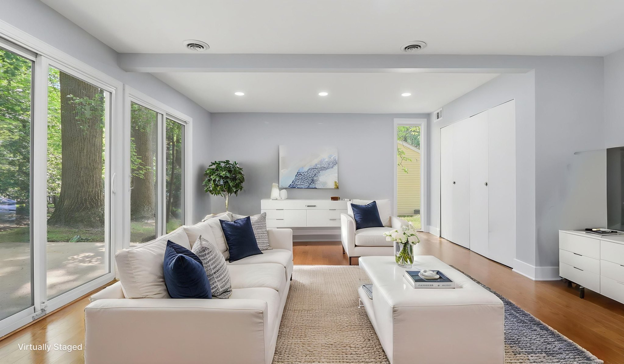1ddf6d53-0a05-4521-934c-b9bbeb437f5c virtually staged.jpeg