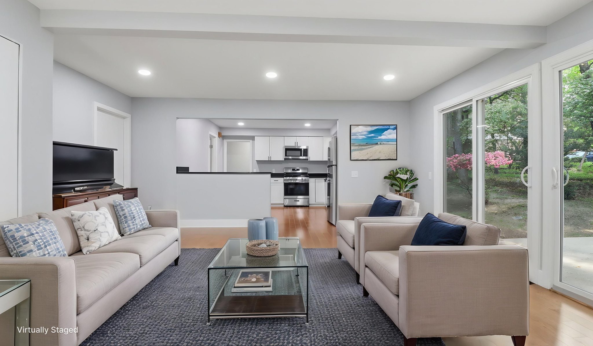 c53a8206-2b41-4efe-9568-e109d4de2d15 virtually staged.jpeg