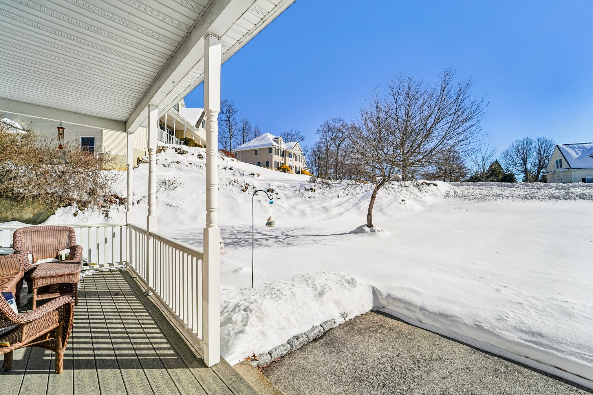 Eagle Crst-S0302-005.jpg