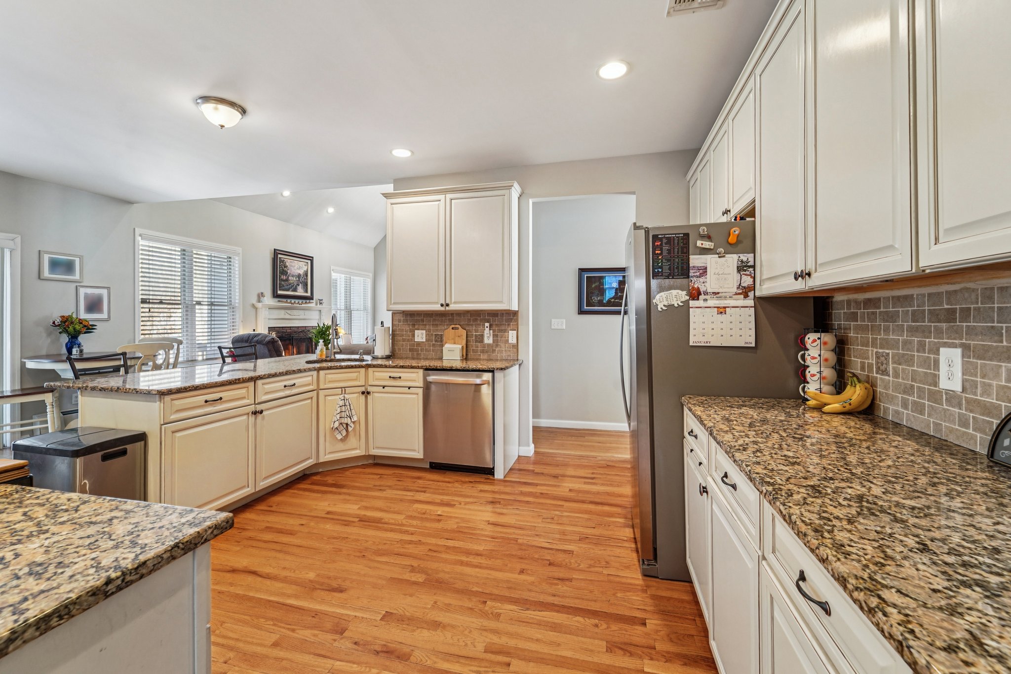 Eagle Crst-S0302-016.jpg