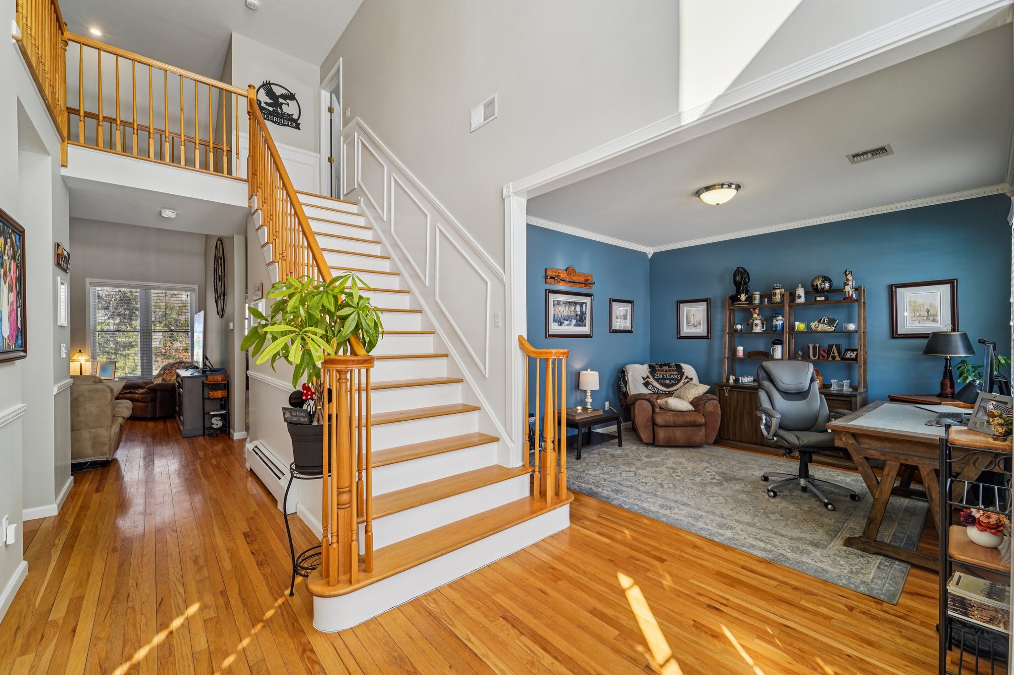 Eagle Crst-S0302-024.jpg