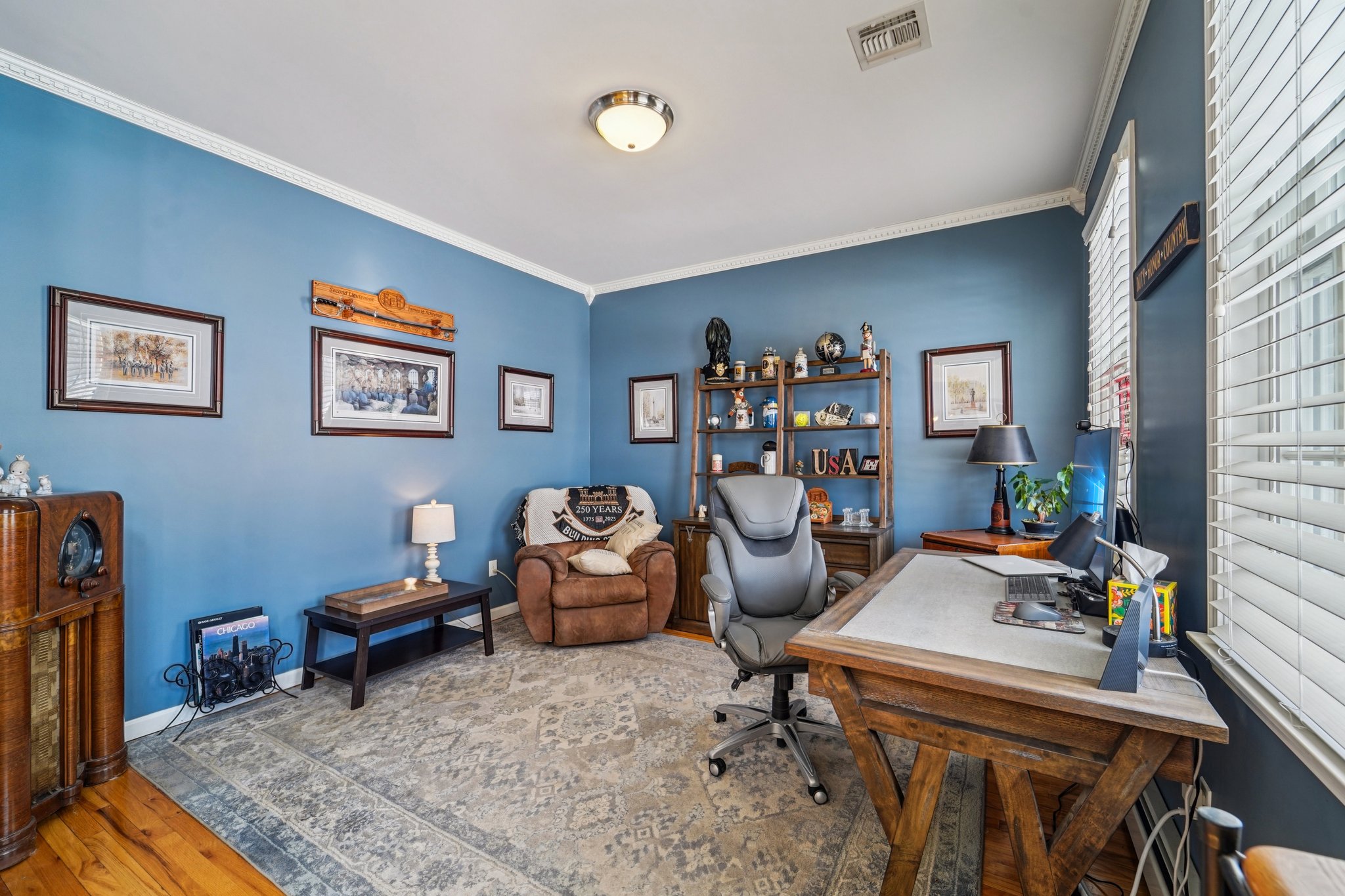 Eagle Crst-S0302-026.jpg