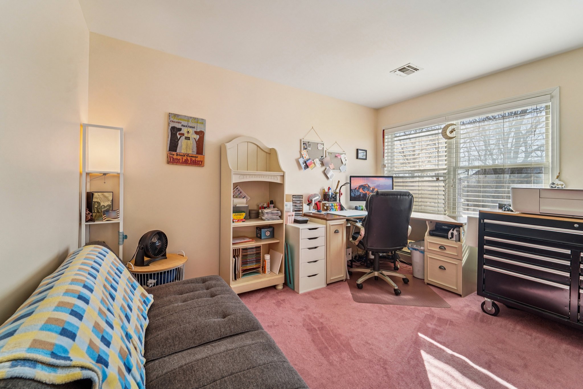 Eagle Crst-S0302-045.jpg