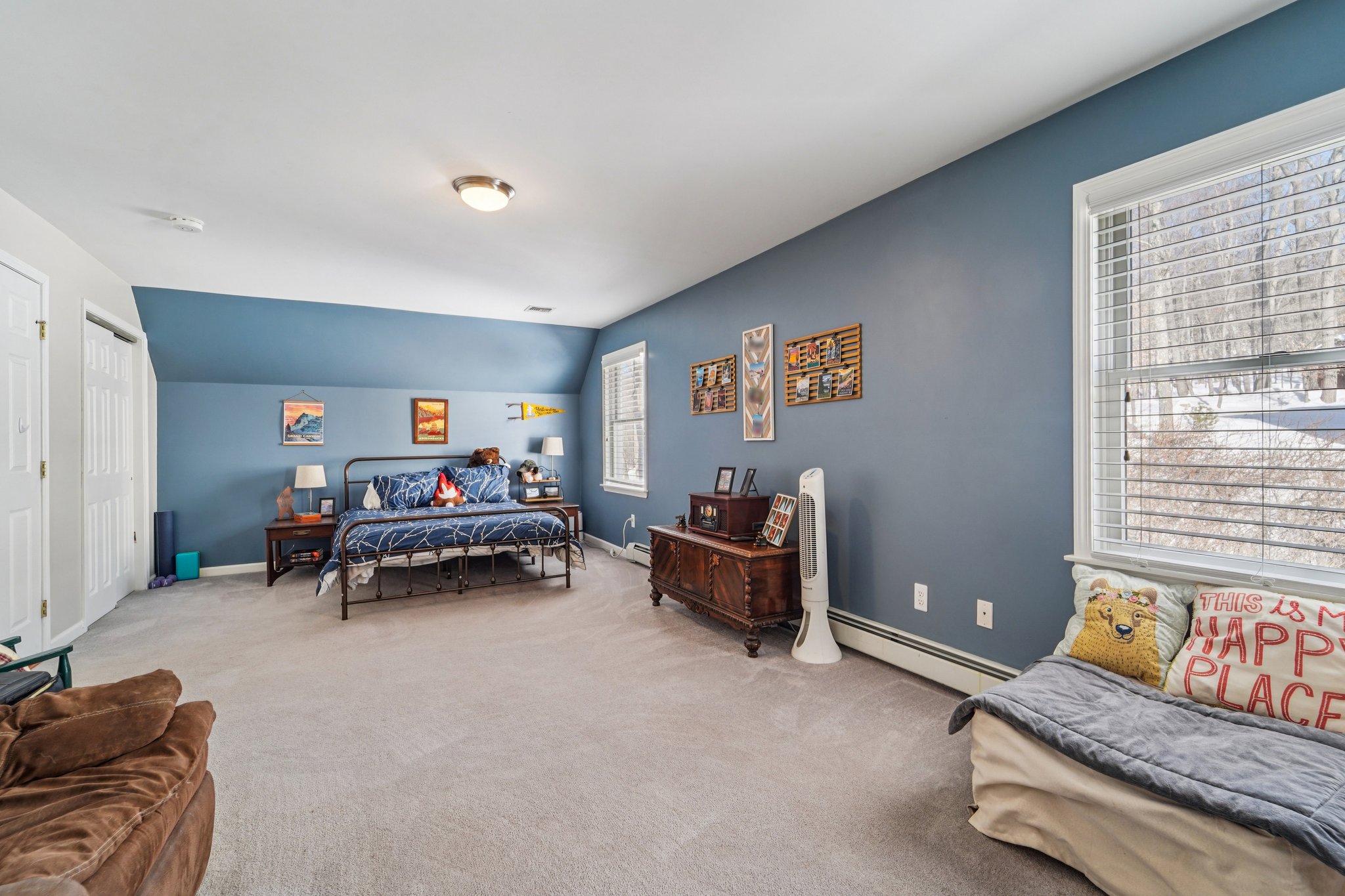 Eagle Crst-S0302-054.jpg