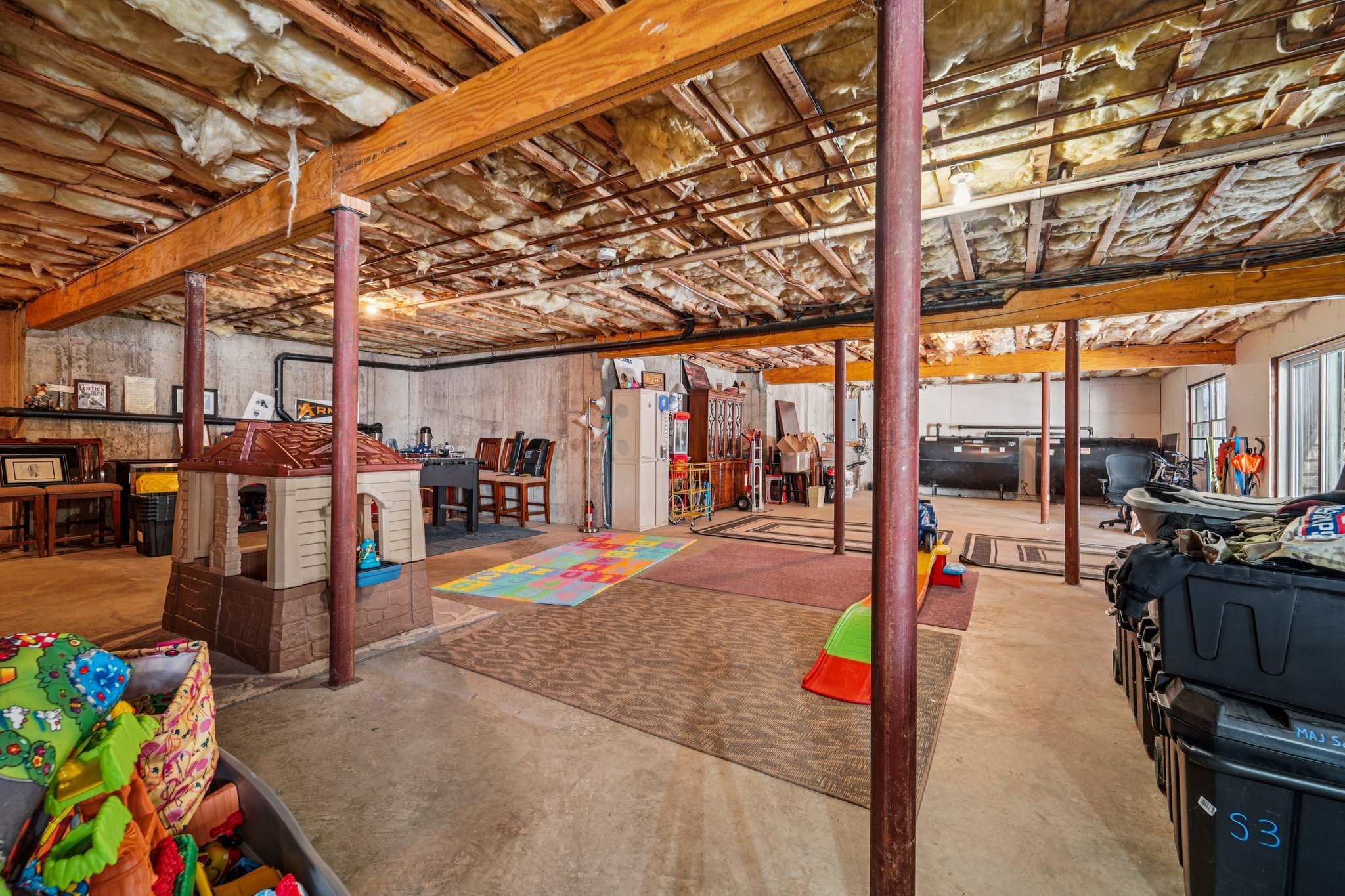 Eagle Crst-S0302-059.jpg