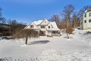 Eagle Crst-S0302-001.jpg