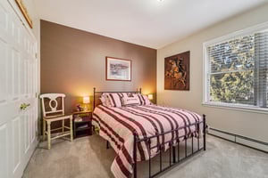 Eagle Crst-S0302-031.jpg