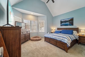 Eagle Crst-S0302-033.jpg