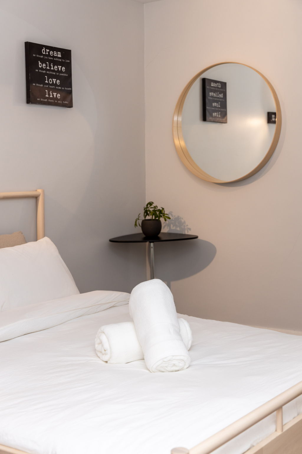Toronto property showcase — delivered property photograph 35