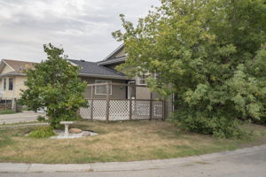 3 Green Meadow Crescent, Strathmore, AB T1P 1H4, Canada Photo 8