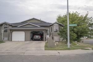 3 Green Meadow Crescent, Strathmore, AB T1P 1H4, Canada Photo 5