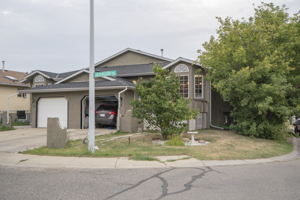 3 Green Meadow Crescent, Strathmore, AB T1P 1H4, Canada Photo 7