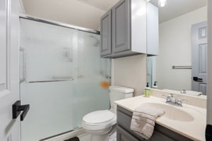  Photo 23