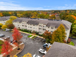 3 Harvest Dr unit 305, North Andover, MA 01845, USA Photo 4