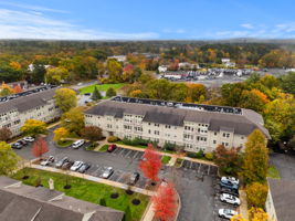 3 Harvest Dr unit 305, North Andover, MA 01845, USA Photo 6