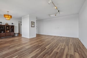 Horizon Rd 1021-S0906-016.jpg