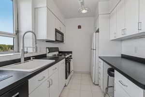 Horizon Rd 1021-S0906-028.jpg