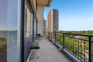 Horizon Rd 1021-S0906-037.jpg