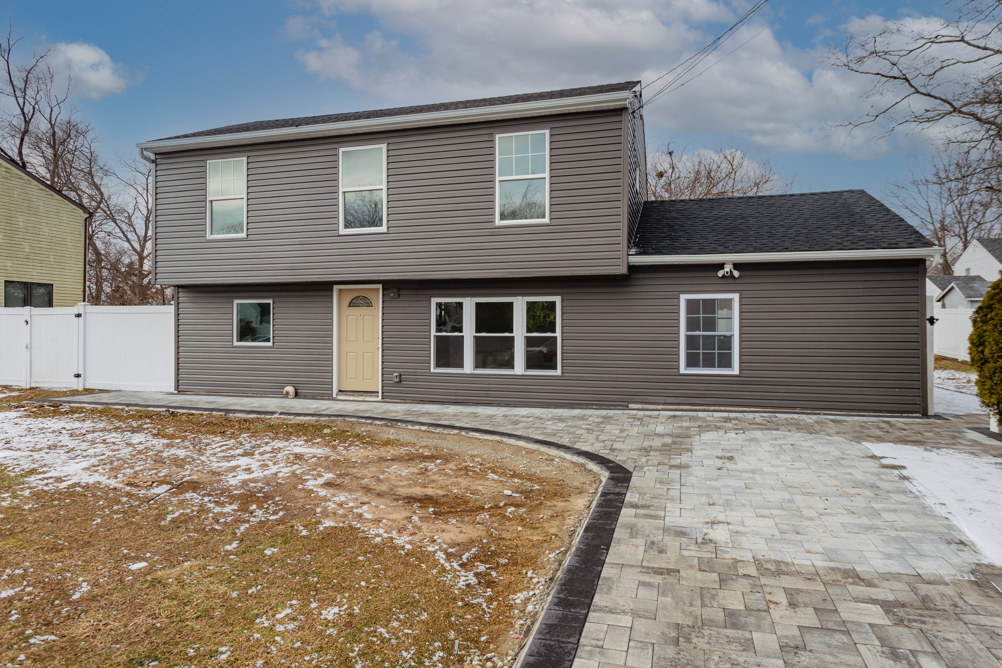 3 Huron St, Port Jefferson Station, NY 11776, USA Photo 7