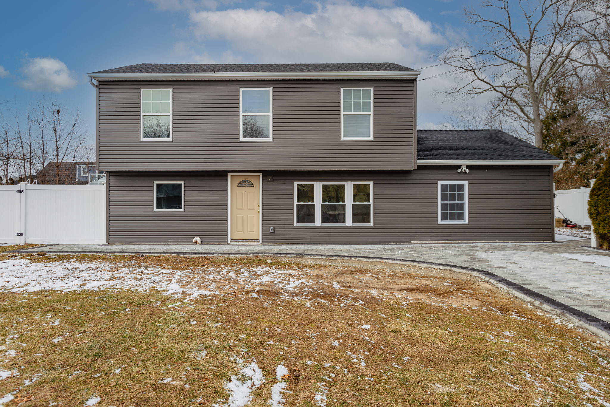 3 Huron St, Port Jefferson Station, NY 11776, USA Photo 2