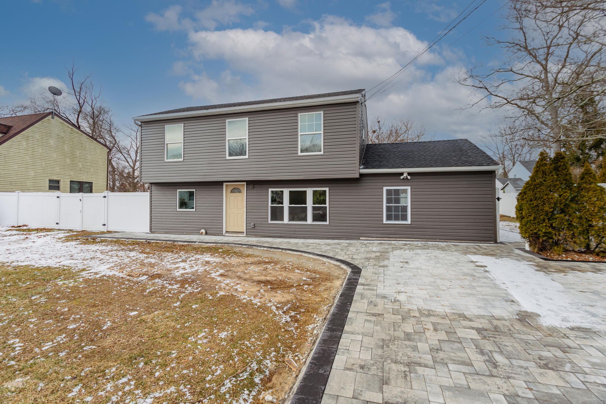 3 Huron St, Port Jefferson Station, NY 11776, USA Photo 6