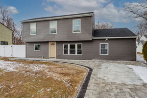 3 Huron St, Port Jefferson Station, NY 11776, USA Photo 6