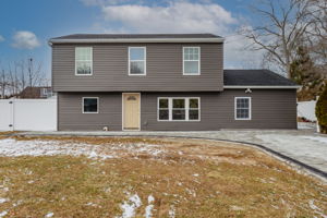 3 Huron St, Port Jefferson Station, NY 11776, USA Photo 1