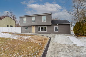 3 Huron St, Port Jefferson Station, NY 11776, USA Photo 5