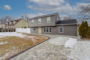 3 Huron St, Port Jefferson Station, NY 11776, USA Photo 7