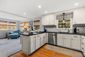 3 Larch Ave, Salem, MA 01970, USA Photo 20