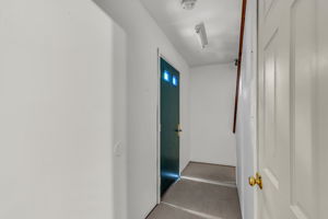  Photo 37