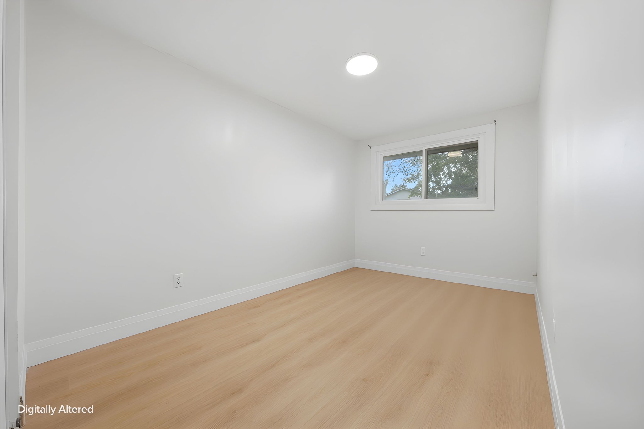 VGT00780 furniture removed.jpeg