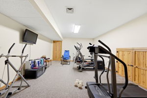  Photo 32